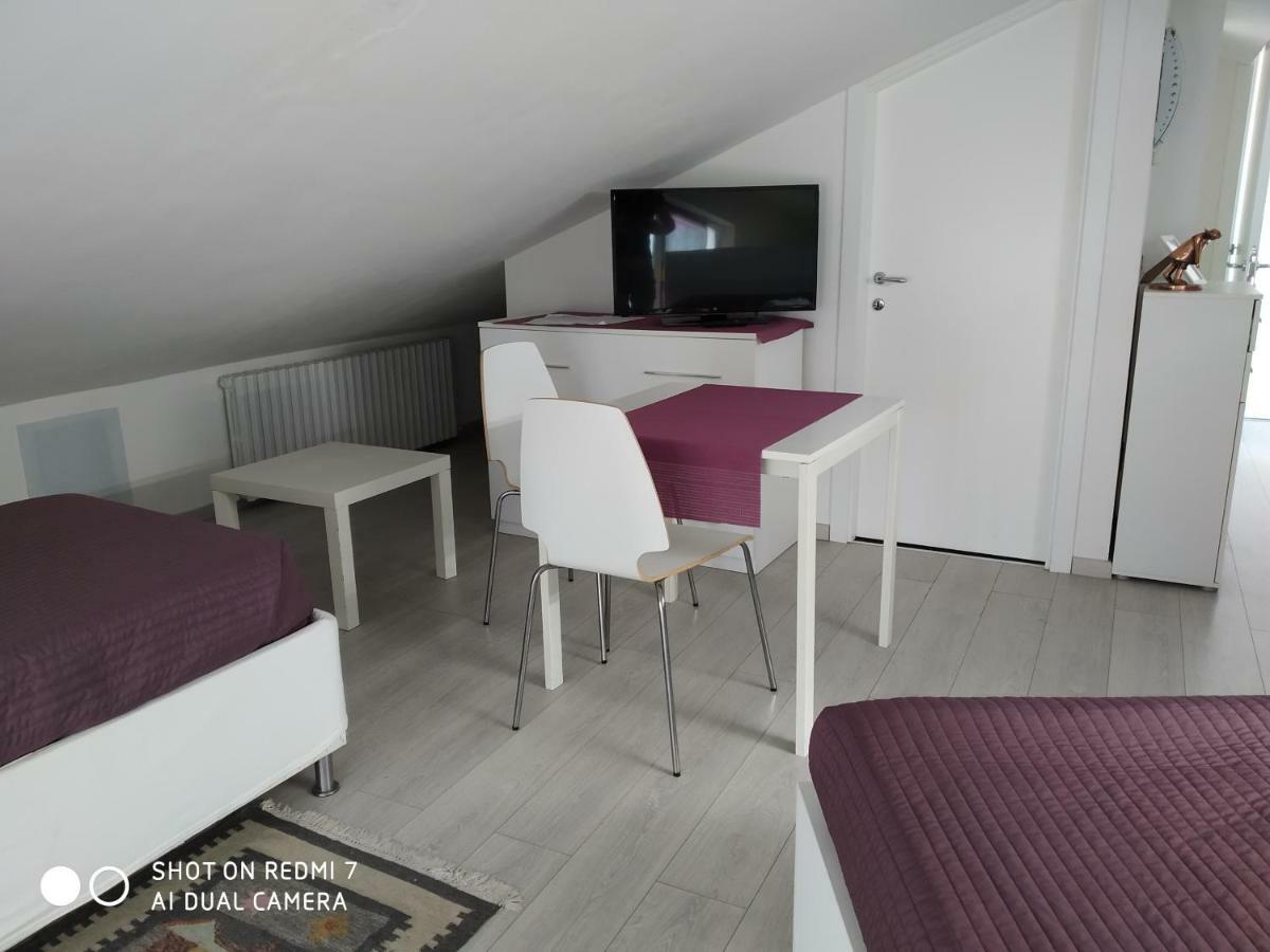 B&B Residenza Leonardo Falconara Marittima Exterior foto